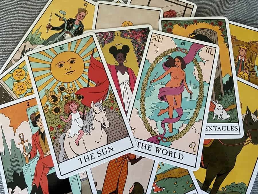 Tarot para Iniciantes: Como as Cartas Podem Transformar Sua Vida